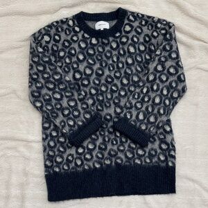 Women’s Oversized Black and Gray Patterned Sweater